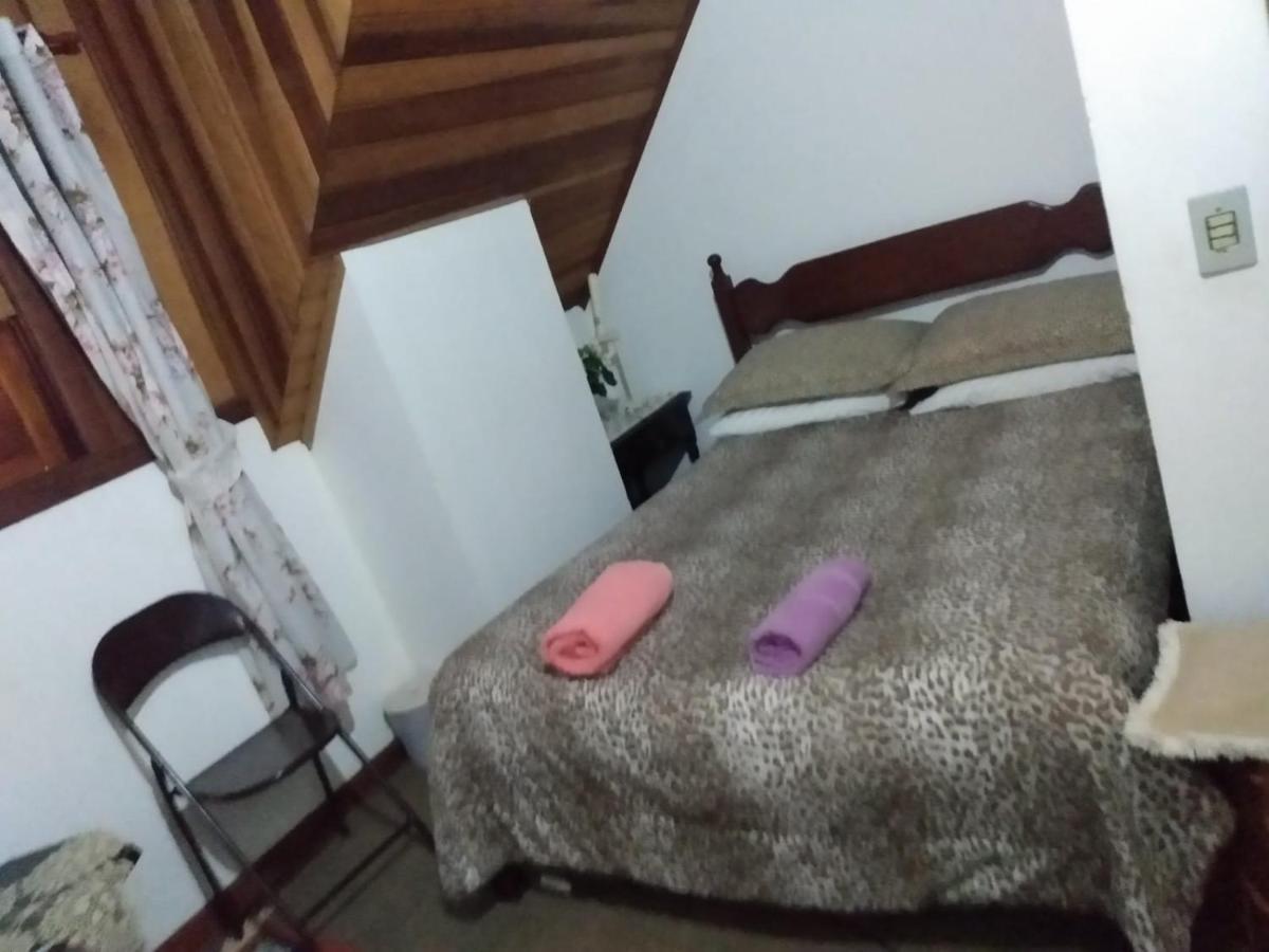 Casa Flor De Liz Villa Campos do Jordão Екстериор снимка