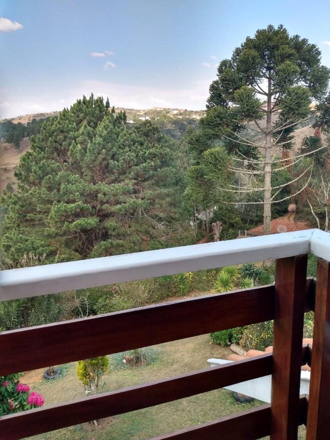 Casa Flor De Liz Villa Campos do Jordão Екстериор снимка