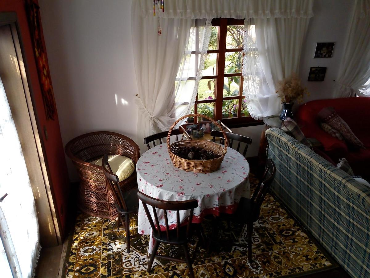 Casa Flor De Liz Villa Campos do Jordão Екстериор снимка